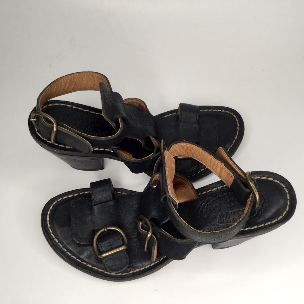 Florentine and Baker chunky leather women sandals.